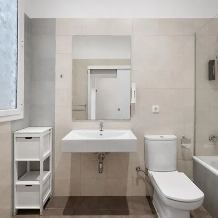 Ab Gran De Gracia 아파트 *